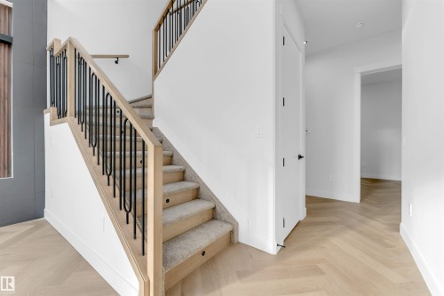 13136 187 Avenue Nw, Edmonton, AB - Indoor Photo Showing Other Room