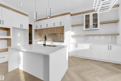 13136 187 Avenue Nw, Edmonton, AB - Indoor Photo Showing Kitchen