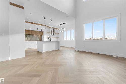 13136 187 Avenue Nw, Edmonton, AB - Indoor Photo Showing Kitchen