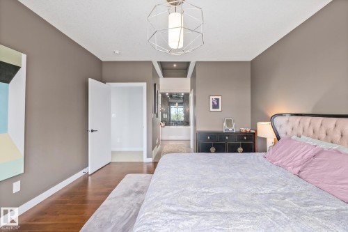 699 Howatt Drive Sw, Edmonton, AB - Indoor Photo Showing Bedroom