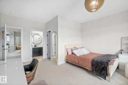 699 Howatt Drive Sw, Edmonton, AB - Indoor Photo Showing Bedroom