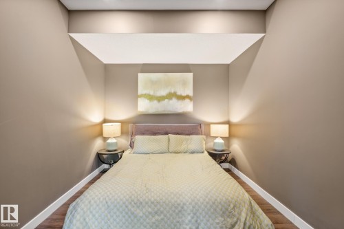 699 Howatt Drive Sw, Edmonton, AB - Indoor Photo Showing Bedroom