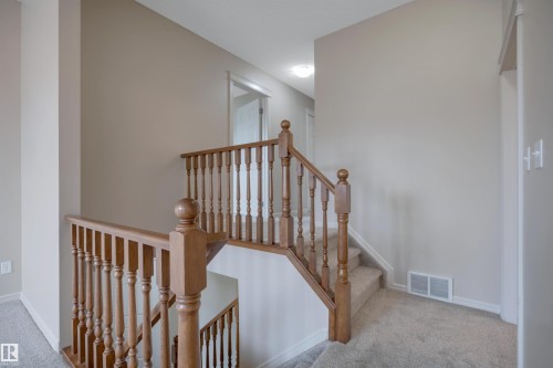 3080 Spence Wynd Sw, Edmonton, AB - Indoor Photo Showing Other Room
