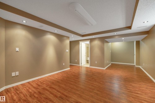 3080 Spence Wynd Sw, Edmonton, AB - Indoor Photo Showing Other Room