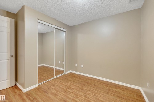 3080 Spence Wynd Sw, Edmonton, AB - Indoor Photo Showing Other Room