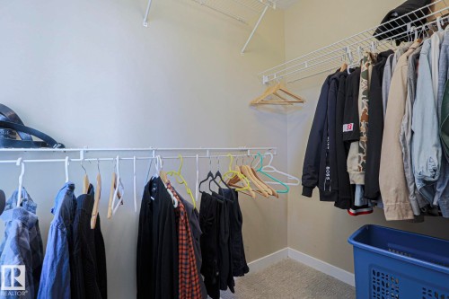 8 Erinwoods Place, St. Albert, AB - Indoor With Storage