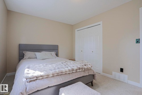 8 Erinwoods Place, St. Albert, AB - Indoor Photo Showing Bedroom