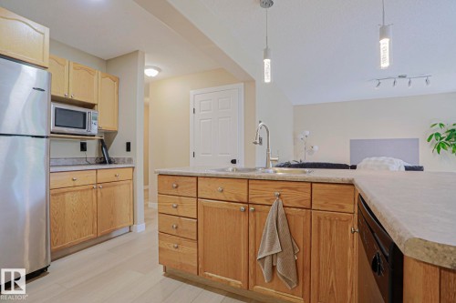 8 Erinwoods Place, St. Albert, AB - Indoor Photo Showing Kitchen With Double Sink