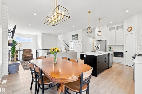 328 Fundy Way, Cold Lake, AB - Indoor Photo Showing Dining Room