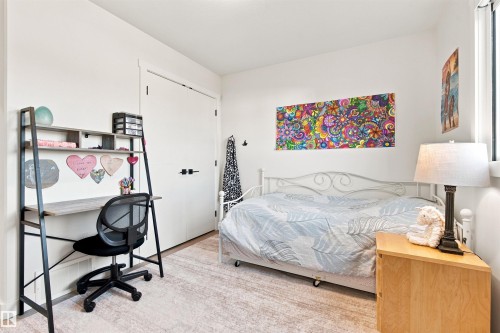 328 Fundy Way, Cold Lake, AB - Indoor Photo Showing Bedroom