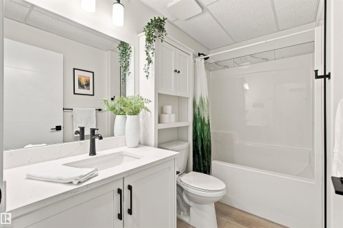328 Fundy Way, Cold Lake, AB - Indoor Photo Showing Bathroom