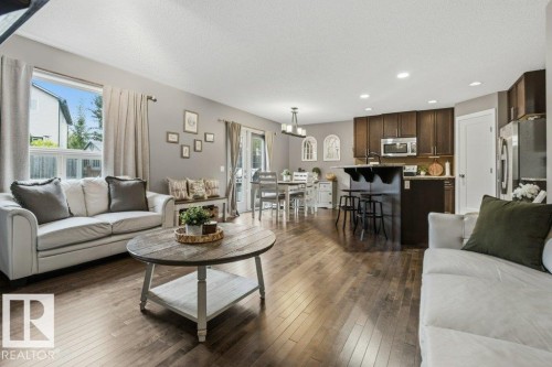 41 Ashton Gate, Spruce Grove, AB - Indoor Photo Showing Living Room