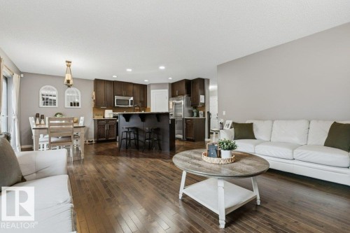 41 Ashton Gate, Spruce Grove, AB - Indoor Photo Showing Living Room