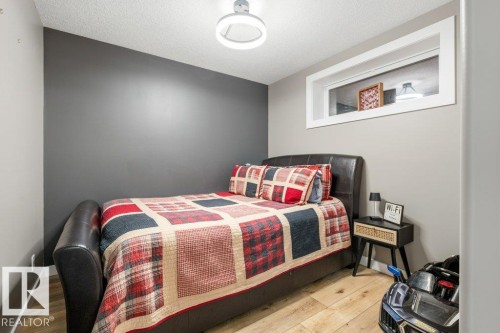 41 Ashton Gate, Spruce Grove, AB - Indoor Photo Showing Bedroom