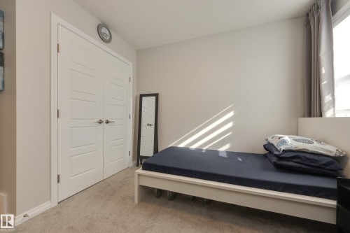 9943 227 Street Nw, Edmonton, AB - Indoor