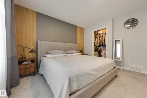 9943 227 Street Nw, Edmonton, AB - Indoor Photo Showing Bedroom