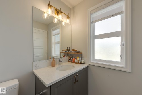 9943 227 Street Nw, Edmonton, AB - Indoor Photo Showing Bathroom