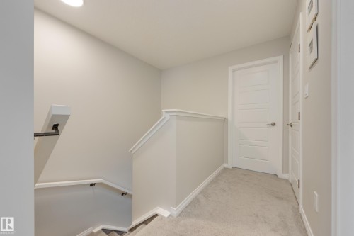 9943 227 Street Nw, Edmonton, AB - Indoor Photo Showing Other Room