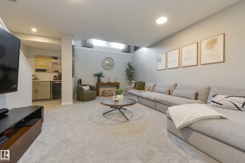 9943 227 Street Nw, Edmonton, AB - Indoor