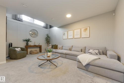 9943 227 Street Nw, Edmonton, AB - Indoor Photo Showing Living Room
