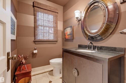 10308 134 Street Nw, Edmonton, AB - Indoor Photo Showing Bathroom