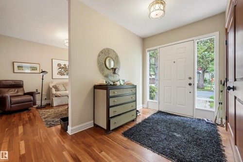 10308 134 Street Nw, Edmonton, AB - Indoor