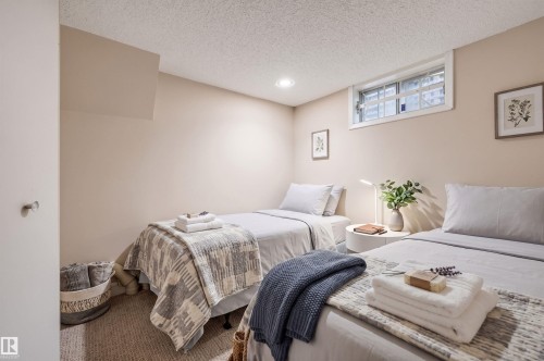 10308 134 Street Nw, Edmonton, AB - Indoor Photo Showing Bedroom