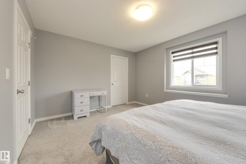 22123 88 Avenue Nw, Edmonton, AB - Indoor Photo Showing Bedroom