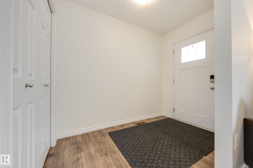 22123 88 Avenue Nw, Edmonton, AB - Indoor Photo Showing Other Room