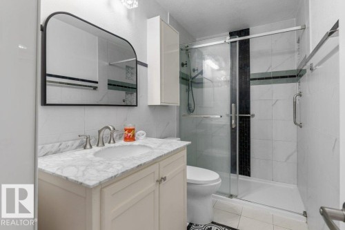 2 Mill Drive, St. Albert, AB - Indoor Photo Showing Bathroom