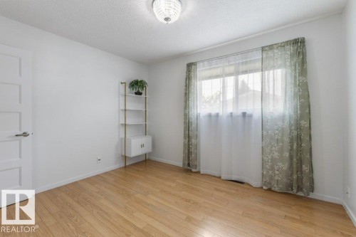 2 Mill Drive, St. Albert, AB - Indoor Photo Showing Other Room