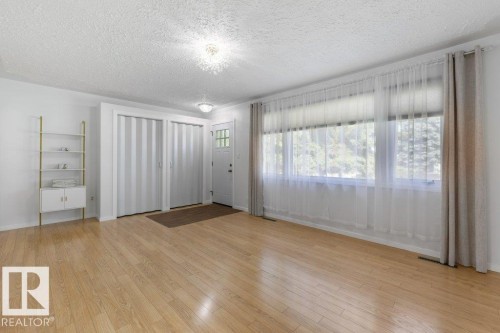 2 Mill Drive, St. Albert, AB - Indoor Photo Showing Other Room