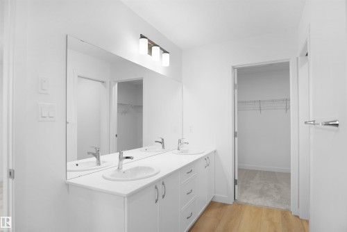 19446 22A Avenue Nw, Edmonton, AB - Indoor Photo Showing Bathroom