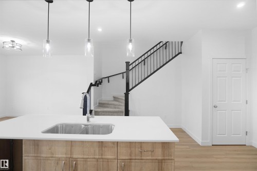 19446 22A Avenue Nw, Edmonton, AB - Indoor Photo Showing Kitchen