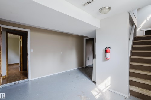 12811 117 Avenue Nw, Edmonton, AB - Indoor Photo Showing Other Room
