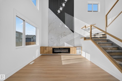 8512 Mayday Run Sw, Edmonton, AB - Indoor Photo Showing Other Room