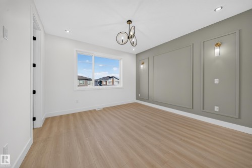 8512 Mayday Run Sw, Edmonton, AB - Indoor Photo Showing Other Room