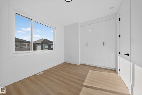 8512 Mayday Run Sw, Edmonton, AB - Indoor Photo Showing Other Room