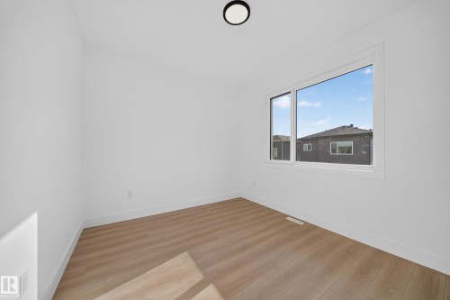 8512 Mayday Run Sw, Edmonton, AB - Indoor Photo Showing Other Room