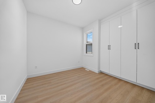 8512 Mayday Run Sw, Edmonton, AB - Indoor Photo Showing Other Room