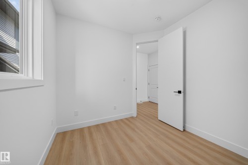 8512 Mayday Run Sw, Edmonton, AB - Indoor Photo Showing Other Room