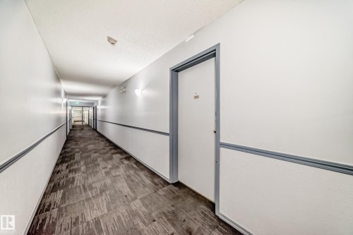 #320 9620 174 St Nw, Edmonton, AB - Indoor Photo Showing Other Room
