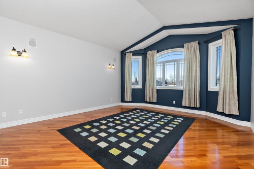 17807 111 Street Nw, Edmonton, AB - Indoor