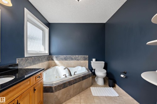 17807 111 Street Nw, Edmonton, AB - Indoor Photo Showing Bathroom