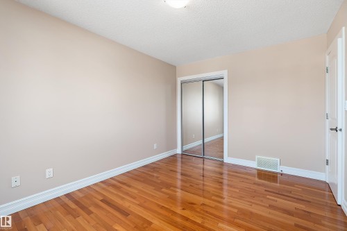 17807 111 Street Nw, Edmonton, AB - Indoor Photo Showing Other Room