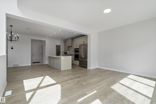 3249 Dixon Way Sw, Edmonton, AB - Indoor