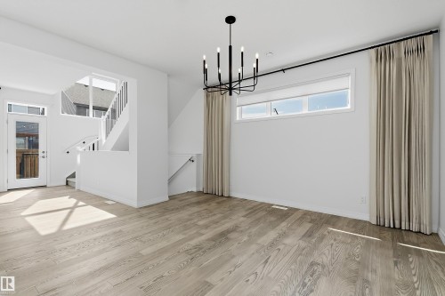 3249 Dixon Way Sw, Edmonton, AB - Indoor Photo Showing Other Room