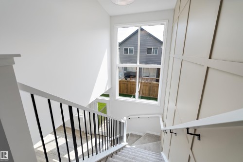 3249 Dixon Way Sw, Edmonton, AB - Indoor Photo Showing Other Room