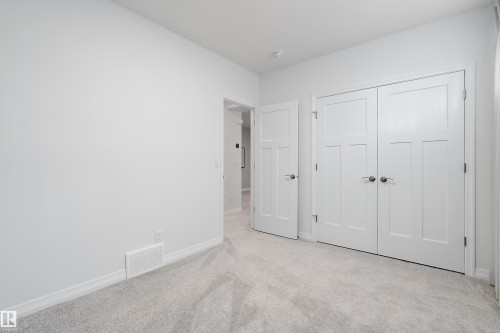 3249 Dixon Way Sw, Edmonton, AB - Indoor Photo Showing Other Room