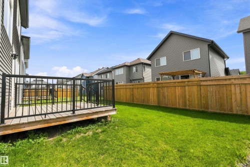 3249 Dixon Way Sw, Edmonton, AB - Outdoor